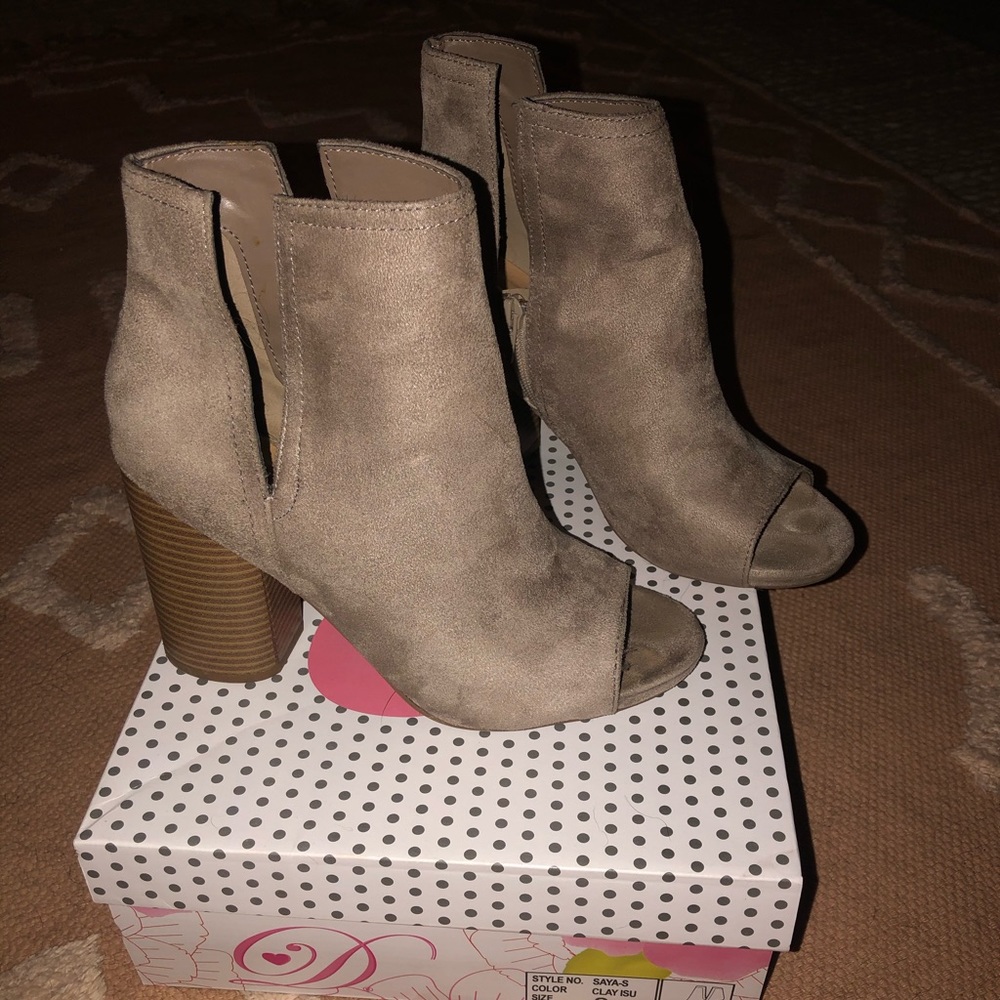 Women’s Booties